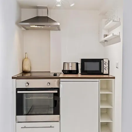 Serene Haven On Rue Du Nord *