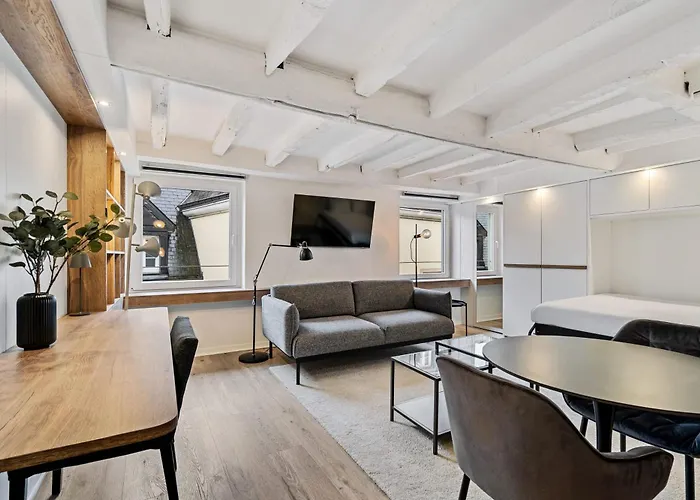 Serene Haven On Rue Du Nord *